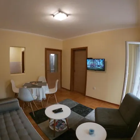 Djole Διαμέρισμα Brzeće