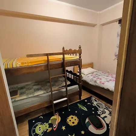 Djole Apartamento Brzeće